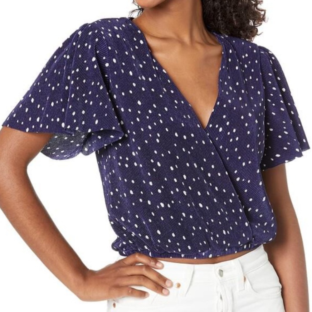 Astr The Label Navy White Polka Dot Short Sleeve Blouse